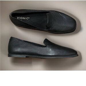 Vionic Willa II Leather Slip On Flats Pebbled Black Leather Loafers Flats Sz 8.5